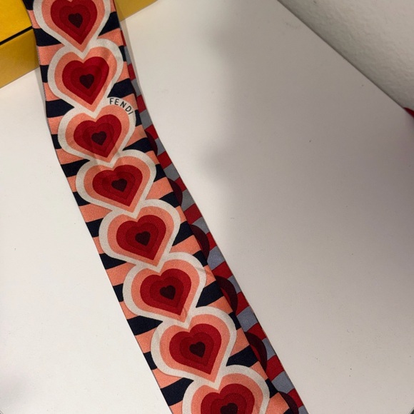 Fendi Multicolor Heart Design Scarf - Picture 4 of 7